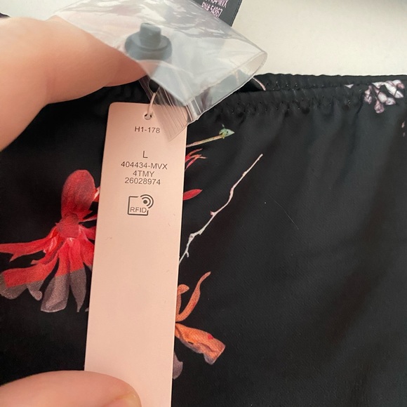 Victoria’s Secret Floral Midi Slip with buttons and lace panel - Picture 4 of 6